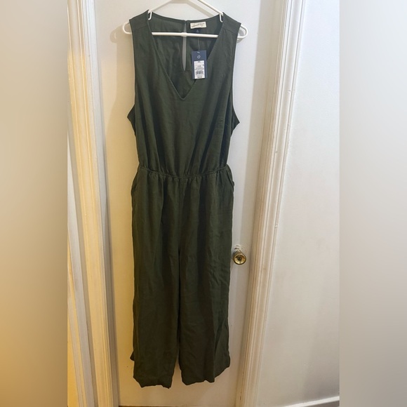 Olive Green Women's Jumpsuit - Picture 3 of 4